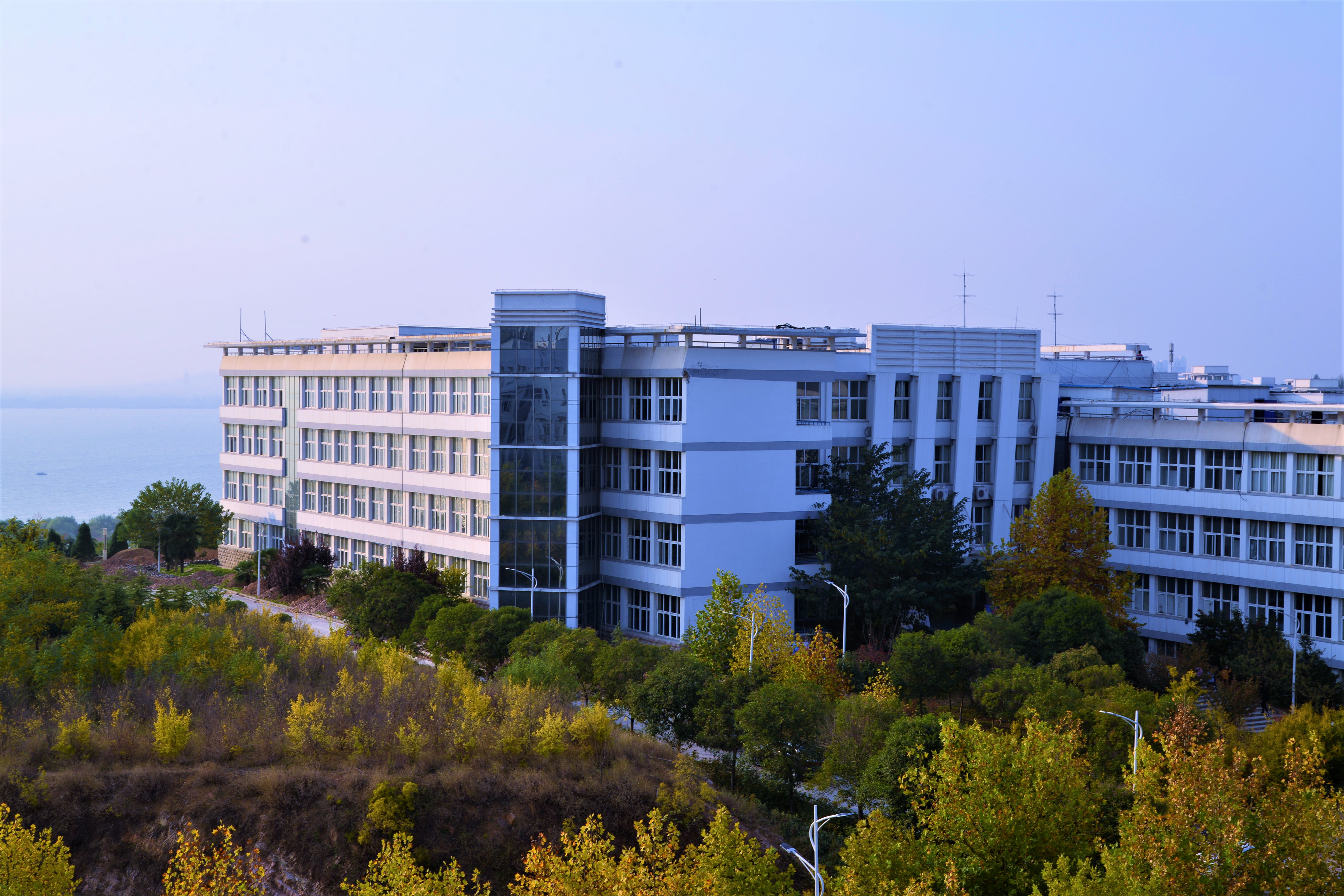 欢迎访问平顶山学院!